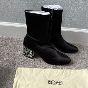 ONE DAY SALE! Badgley Mischka Boots